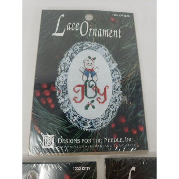 Lace Ornament Kits VTG 1992 Designs For The Needle Sealed NOS Bear Kitty Sampler - Picture 4 of 15